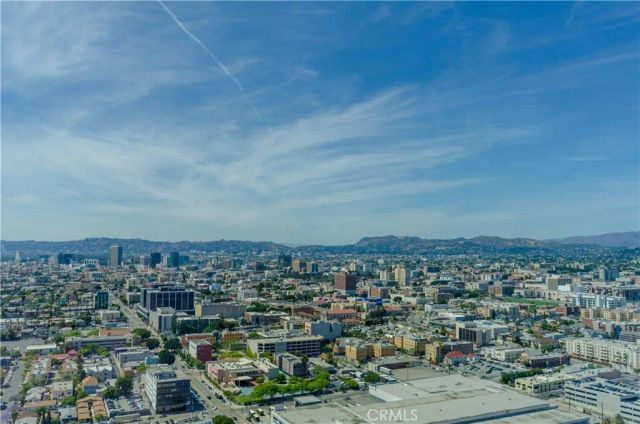 900 W Olympic Boulevard 32B, Los Angeles, CA 90015