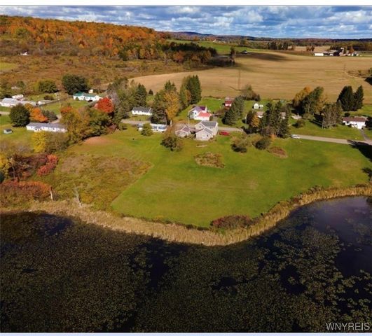 3585 Roszyk Hill Road, Machias, NY 14101