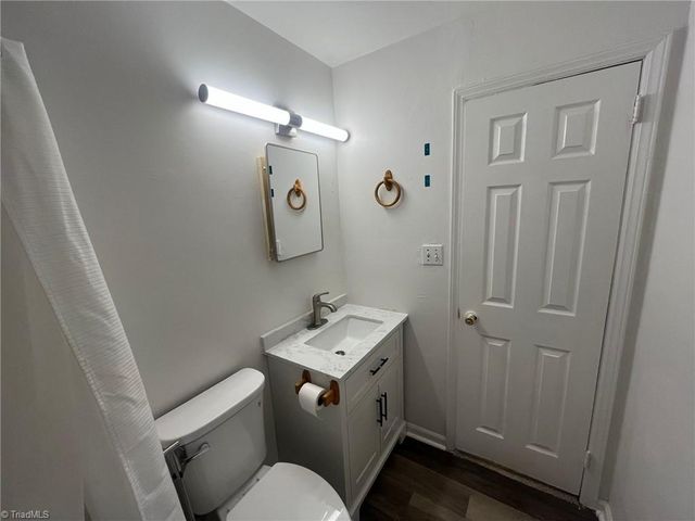 922 Llano Place, Greensboro, NC 27401