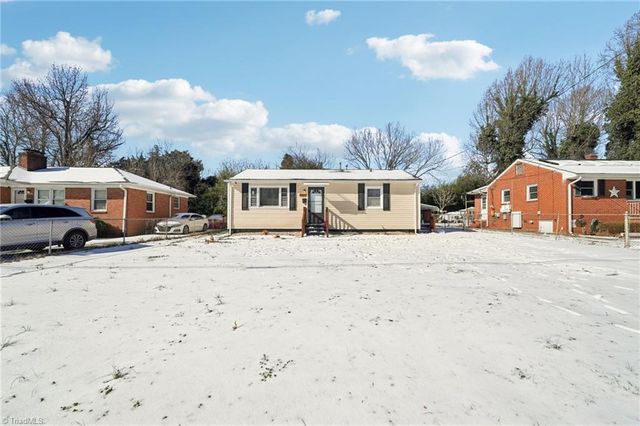 922 Llano Place, Greensboro, NC 27401