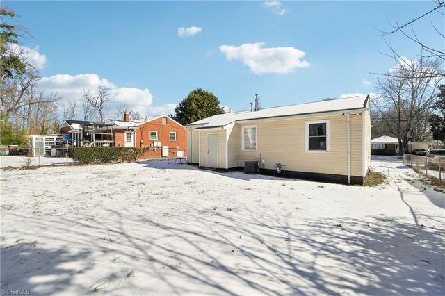 922 Llano Place, Greensboro, NC 27401