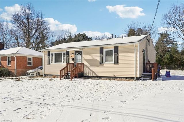 922 Llano Place, Greensboro, NC 27401