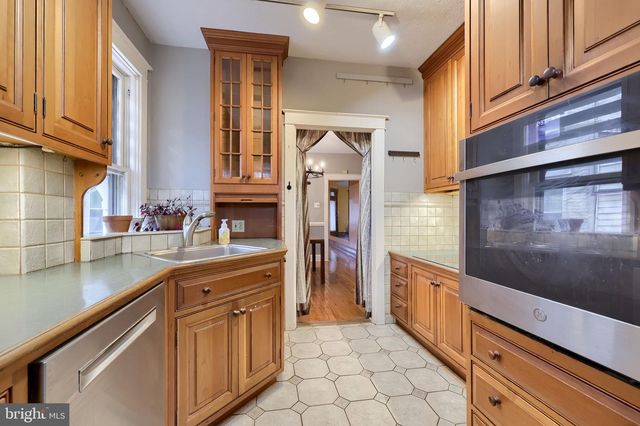 346 W JAMES ST, Lancaster, PA 17603