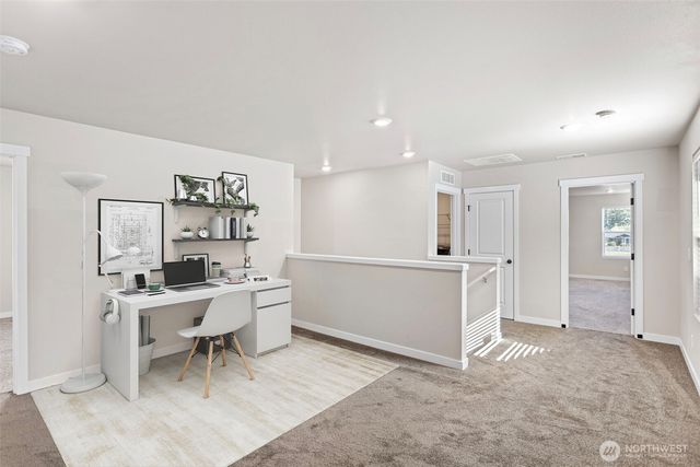 1533 27th Street NW, Puyallup, WA 98371