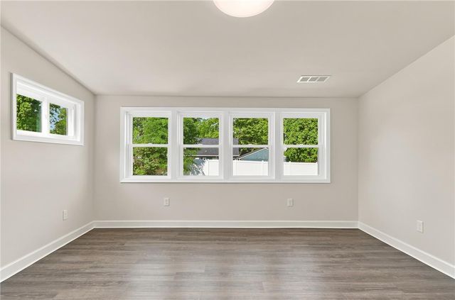 21 Edie Lane, Easton, PA 18045