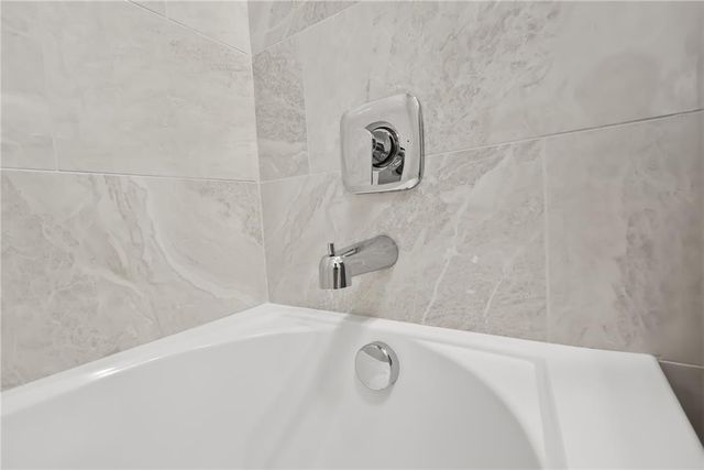 21 Edie Lane, Easton, PA 18045