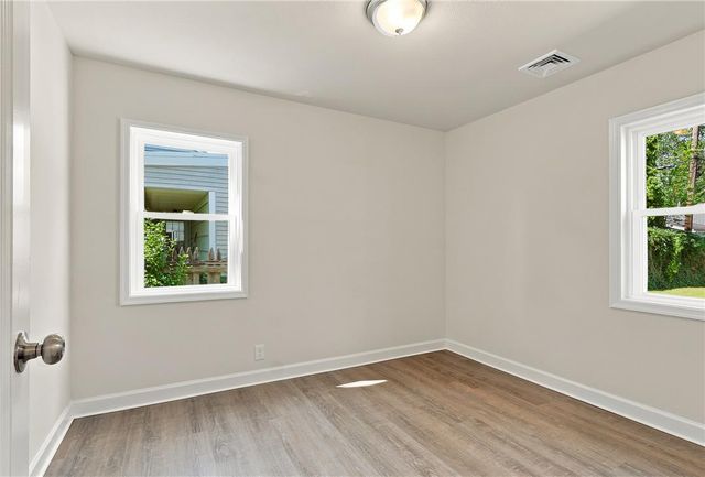 21 Edie Lane, Easton, PA 18045