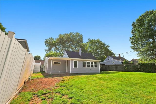 21 Edie Lane, Easton, PA 18045