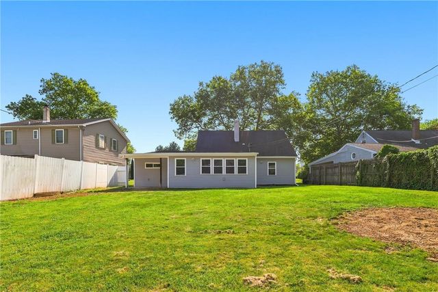 21 Edie Lane, Easton, PA 18045