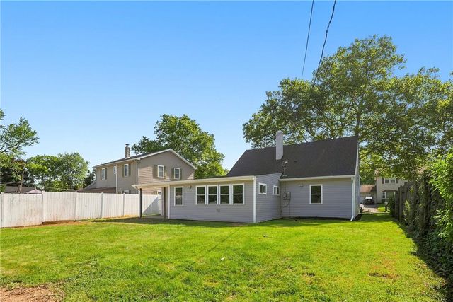 21 Edie Lane, Easton, PA 18045