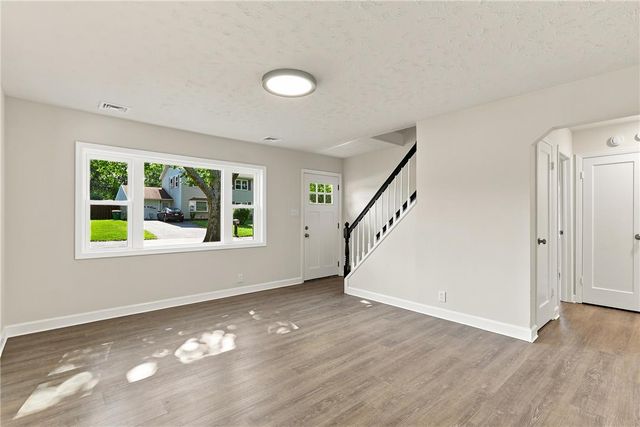 21 Edie Lane, Easton, PA 18045