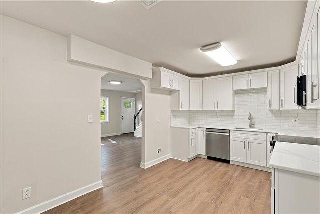 21 Edie Lane, Easton, PA 18045