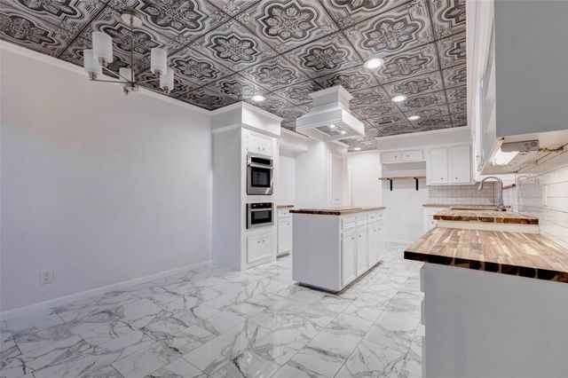 11830 Thoreau Drive, Montgomery, TX 77356