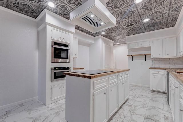 11830 Thoreau Drive, Montgomery, TX 77356