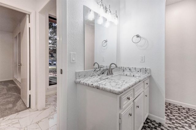 11830 Thoreau Drive, Montgomery, TX 77356