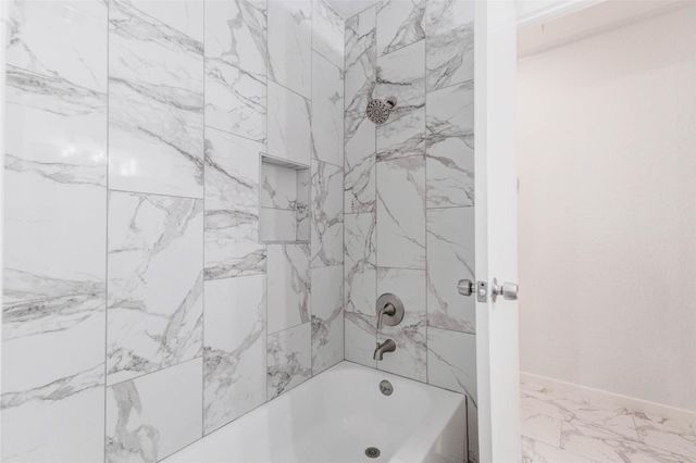 11830 Thoreau Drive, Montgomery, TX 77356