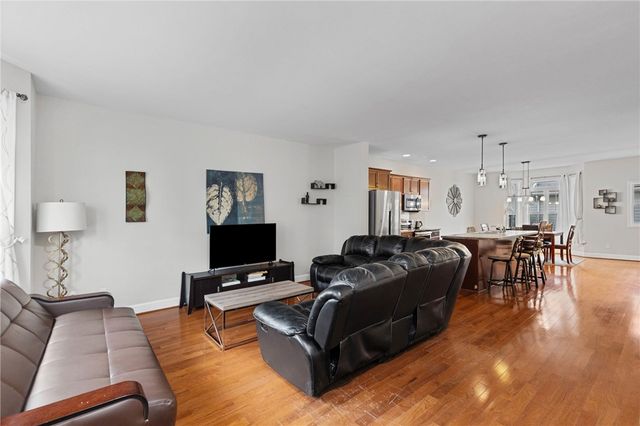 33 North Plymouth Avenue, Rochester, NY 14614
