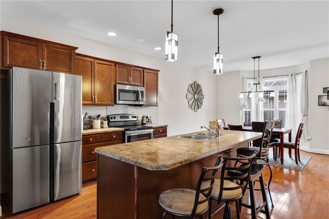 33 North Plymouth Avenue, Rochester, NY 14614