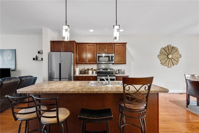 33 North Plymouth Avenue, Rochester, NY 14614