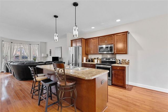33 North Plymouth Avenue, Rochester, NY 14614