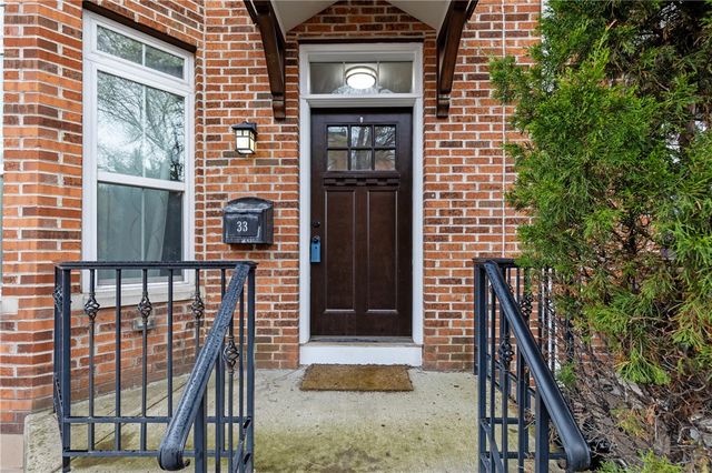 33 North Plymouth Avenue, Rochester, NY 14614