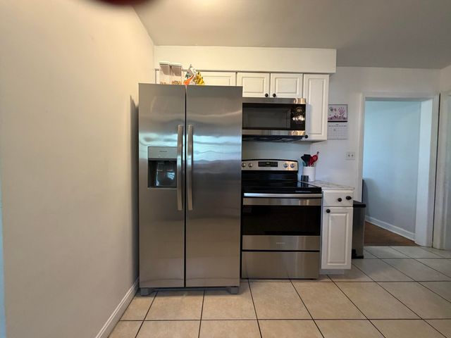 1229 Mountain View RD, Vinton, VA 24179