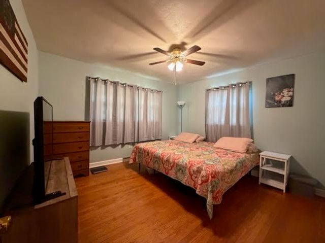 1229 Mountain View RD, Vinton, VA 24179