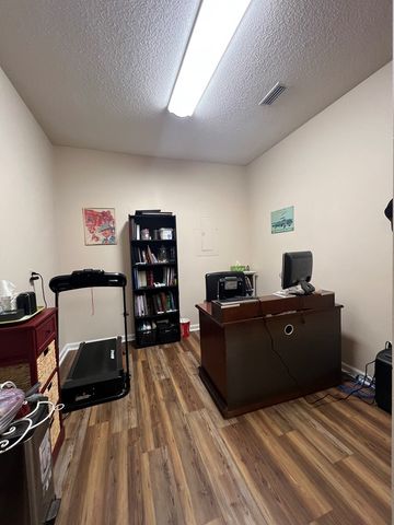 937 S Beverlye Rd, Dothan, AL 36301