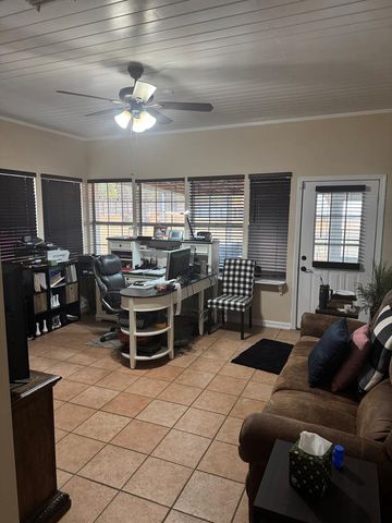 937 S Beverlye Rd, Dothan, AL 36301