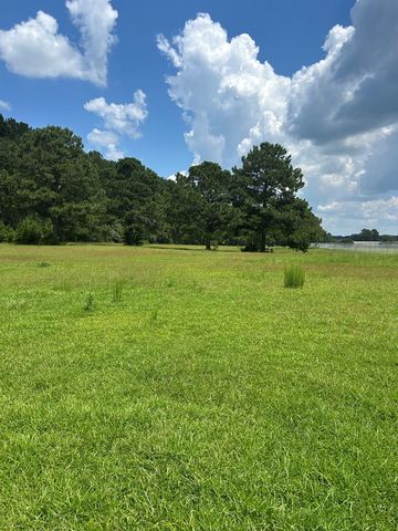 937 S Beverlye Rd, Dothan, AL 36301