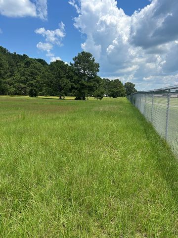 937 S Beverlye Rd, Dothan, AL 36301