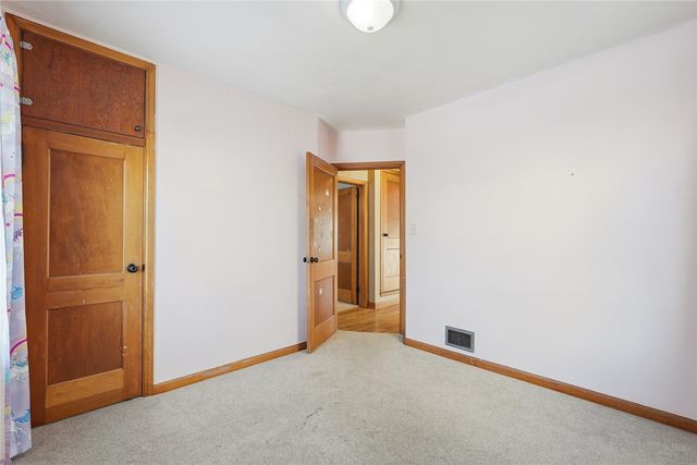 121 Moothart Street, Alburnett, IA 52202
