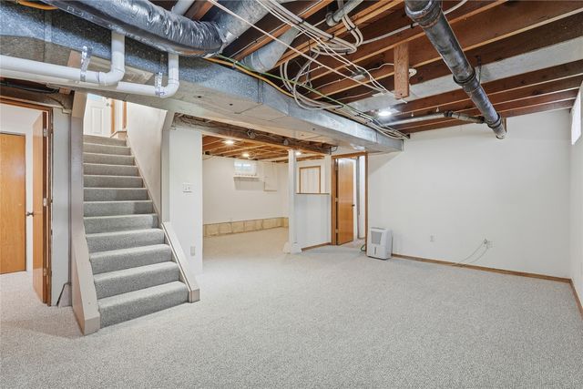 121 Moothart Street, Alburnett, IA 52202
