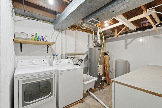 121 Moothart Street, Alburnett, IA 52202