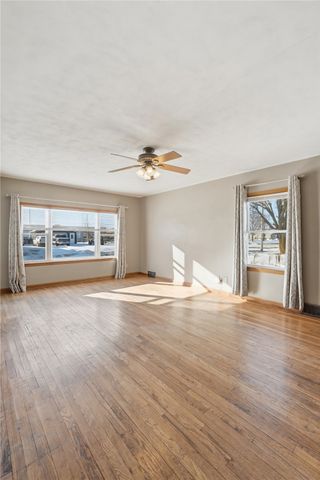 121 Moothart Street, Alburnett, IA 52202