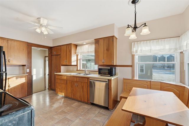 121 Moothart Street, Alburnett, IA 52202