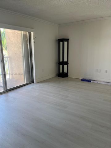 17051 NE 35th Ave 202, North Miami Beach, FL 33160
