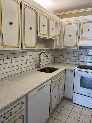 17051 NE 35th Ave 202, North Miami Beach, FL 33160