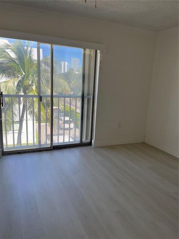 17051 NE 35th Ave 202, North Miami Beach, FL 33160