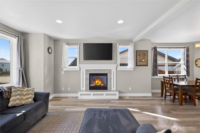 5571 Clearview Drive, Ferndale, WA 98248