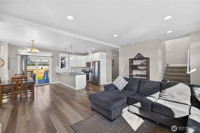 5571 Clearview Drive, Ferndale, WA 98248
