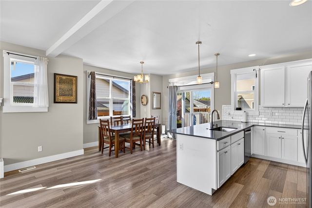 5571 Clearview Drive, Ferndale, WA 98248