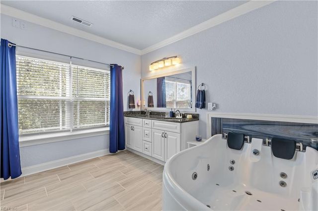 2000 English Cedar CIR, Virginia Beach, VA 23451