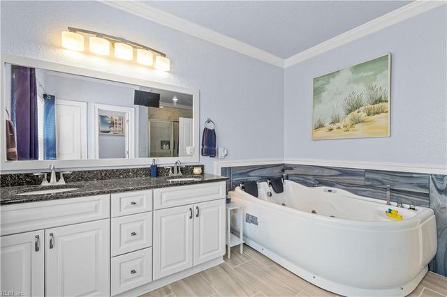 2000 English Cedar CIR, Virginia Beach, VA 23451