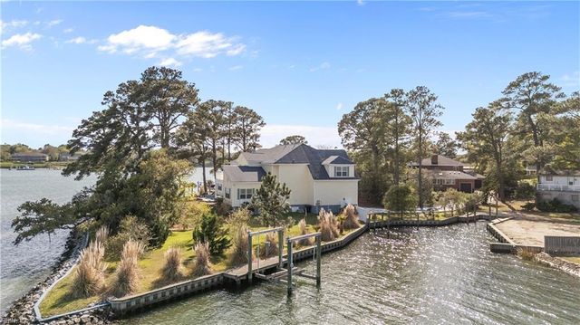 2000 English Cedar CIR, Virginia Beach, VA 23451