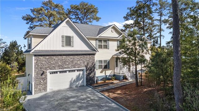 2000 English Cedar CIR, Virginia Beach, VA 23451