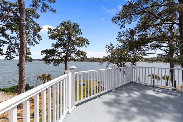 2000 English Cedar CIR, Virginia Beach, VA 23451