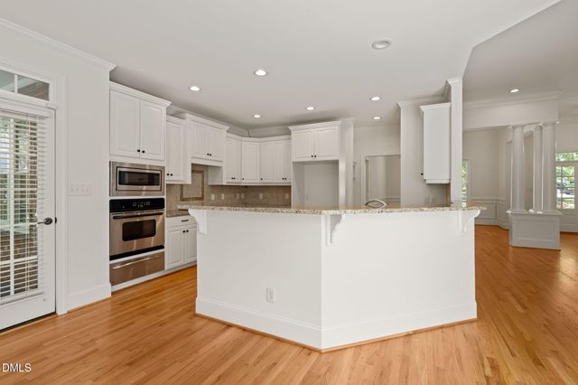 207 Oxfordshire Lane, Chapel Hill, NC 27517