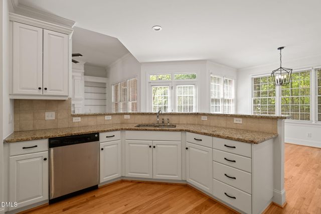 207 Oxfordshire Lane, Chapel Hill, NC 27517