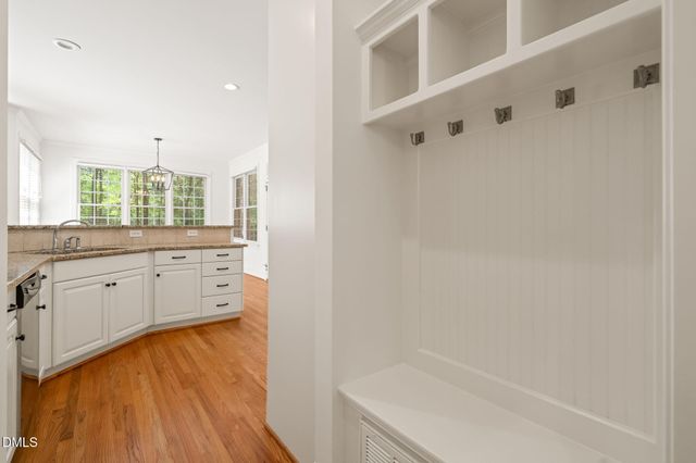 207 Oxfordshire Lane, Chapel Hill, NC 27517